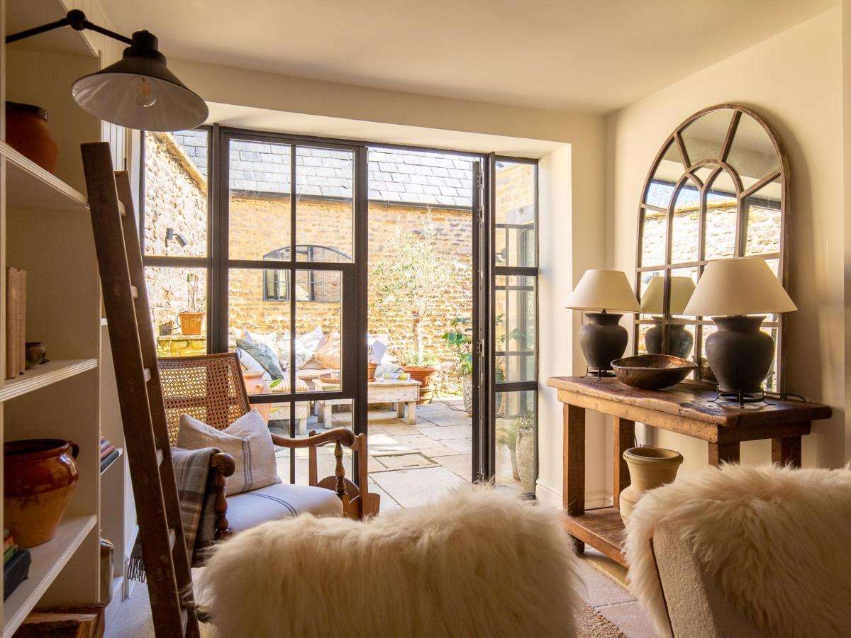 Little Oakley Cottage Sandford St Martin Dış mekan fotoğraf